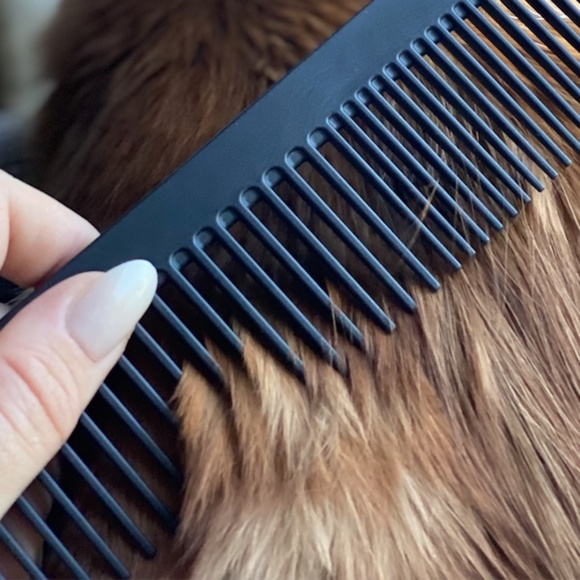 NEW Carbon Fiber Pet Comb from Chicago Comb Co. - Picture 2 of 4